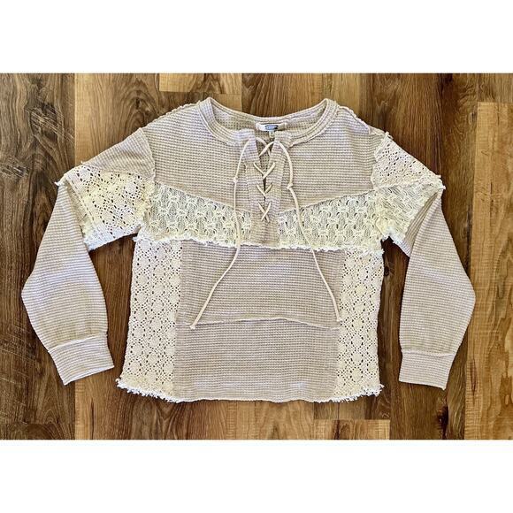 Gimmicks By BKE‎ Women's Ivory Lace Long Sleeve Blouse Size Small NEW - Picture 2 of 12